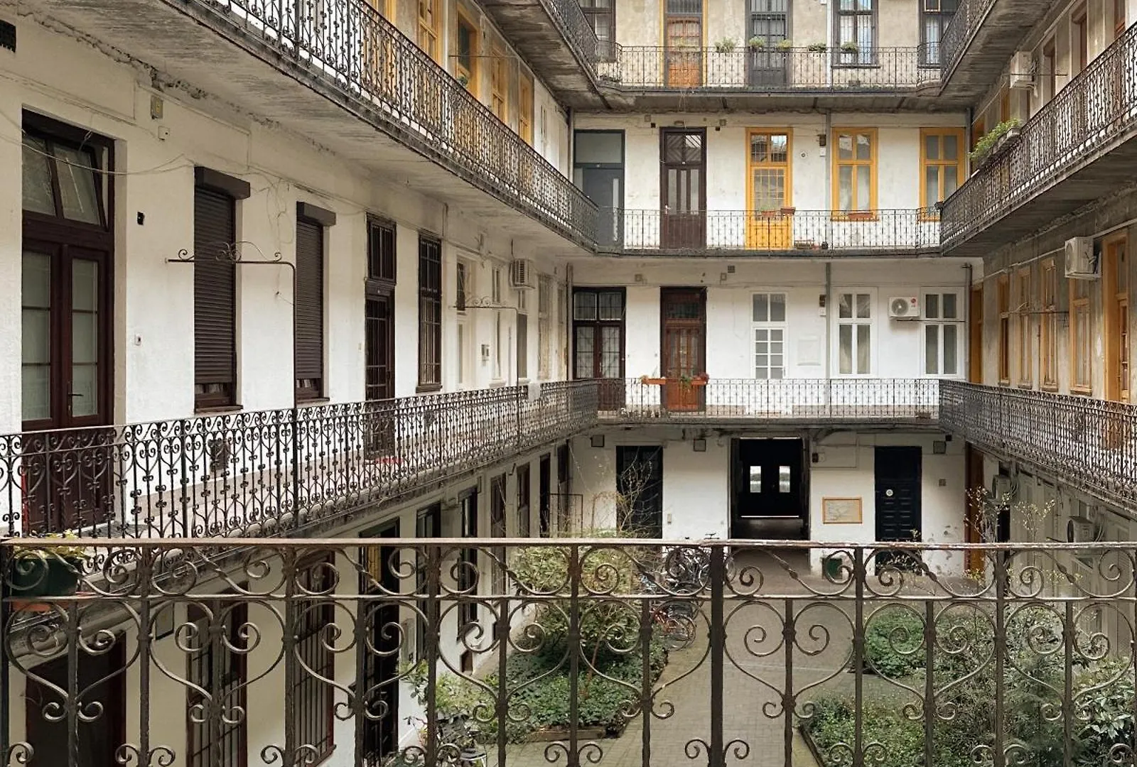 New - Golden Central Budapest Apartment 0*,